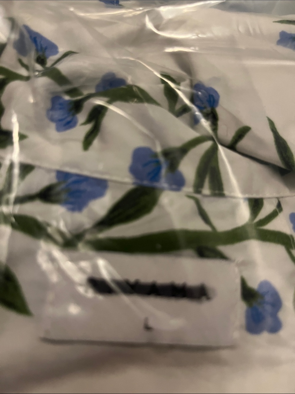 NWOT Emily Long Pajama Set Botanical Vine Size Large - Picture 11 of 11